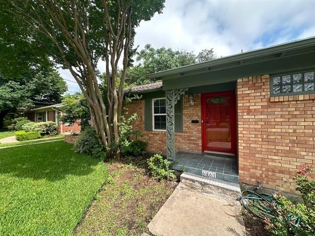 6461 Danbury Lane - Photo 2