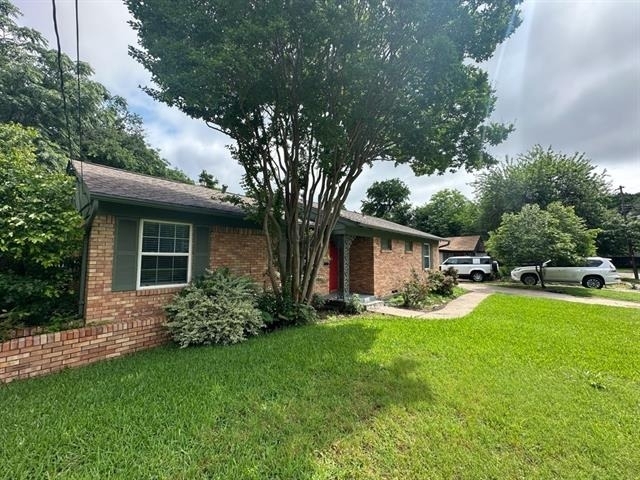 6461 Danbury Lane - Photo 3