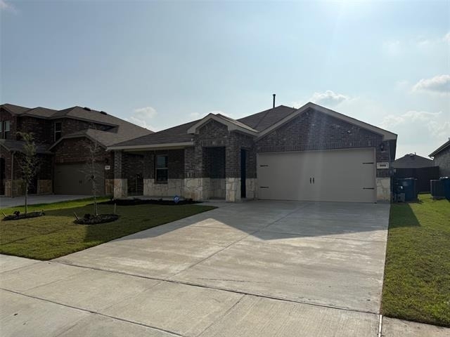 305 Charmed Way - Photo 1
