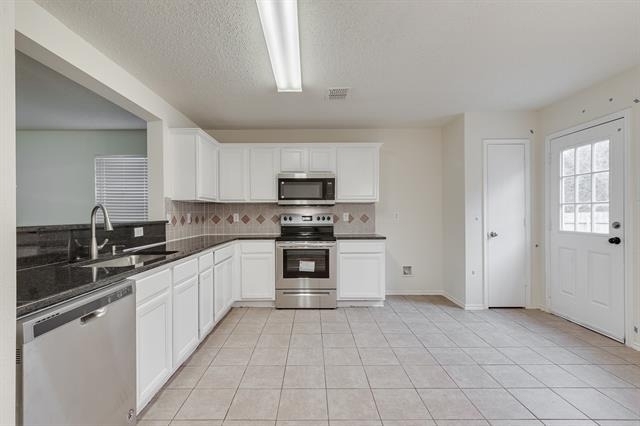 1428 Atkins Street - Photo 6