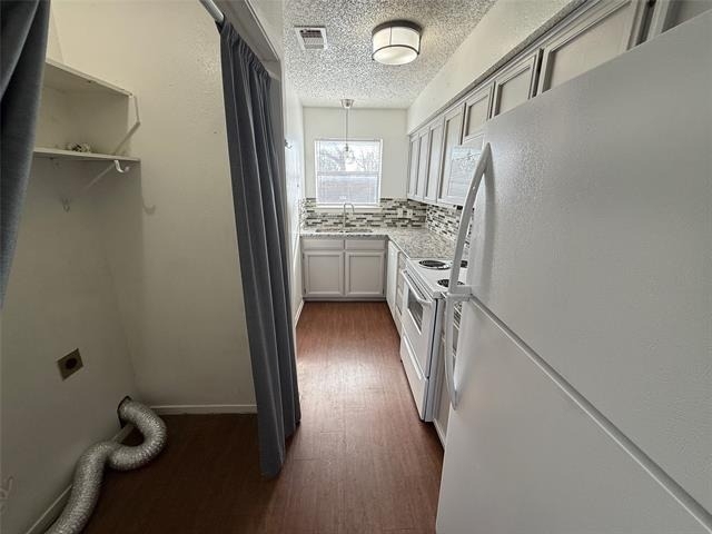 422 W 4th Street - Photo 7