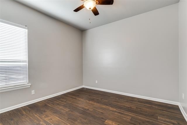 619 Buckalew Street - Photo 20