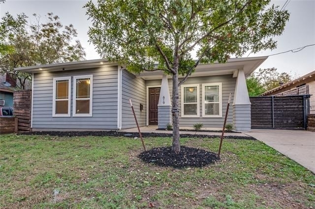 619 Buckalew Street - Photo 2