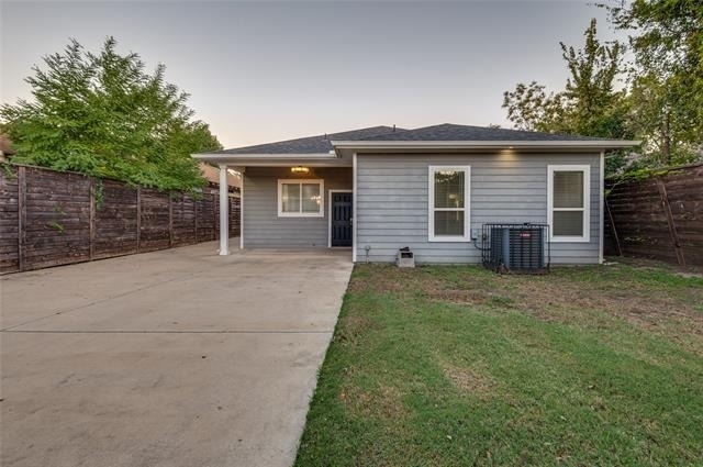 619 Buckalew Street - Photo 6