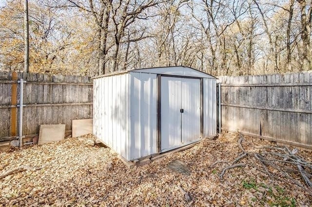 6530 Fall Creek Highway - Photo 19