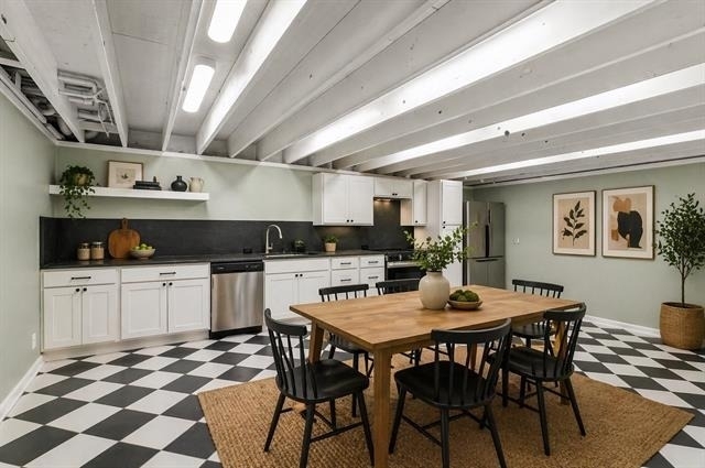 306 S Walton Street - Photo 1