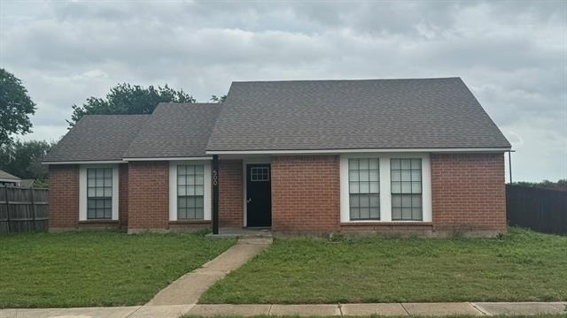 500 Scarlet Oak Street - Photo 0