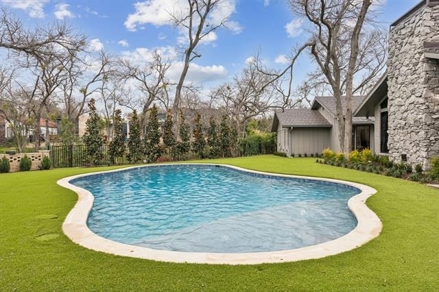 7420 Royal Lane - Photo 33