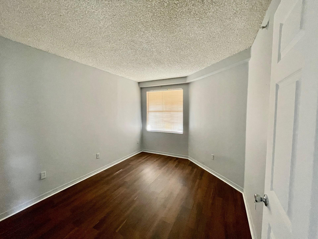 9615 Nw 1st Court - Photo 8