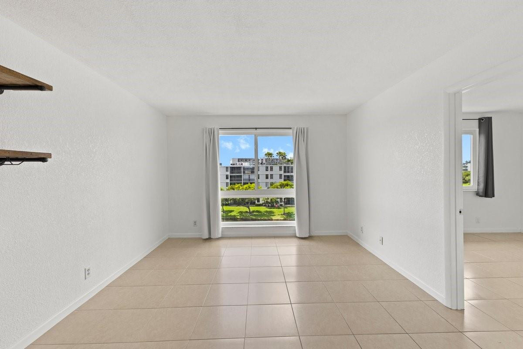 2106 S Cypress Bend Drive - Photo 10