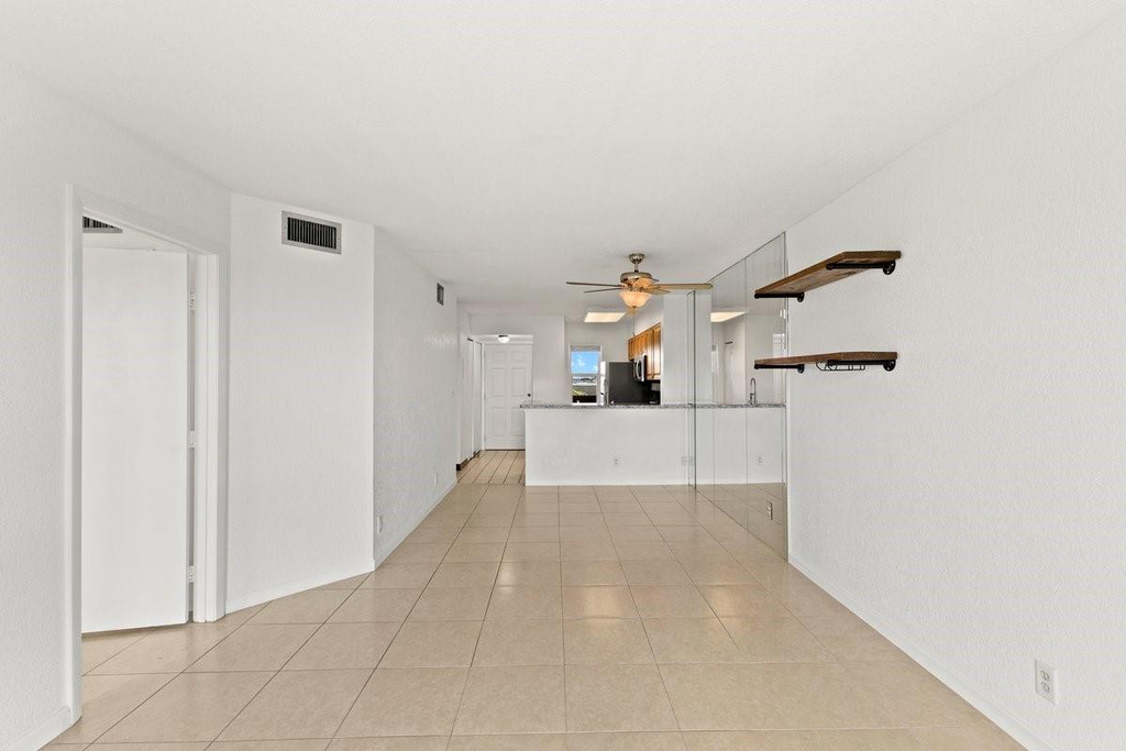 2106 S Cypress Bend Drive - Photo 9