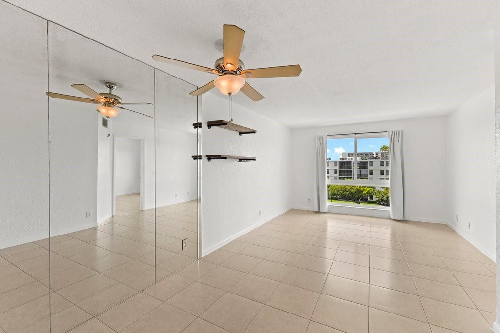 2106 S Cypress Bend Drive - Photo 11