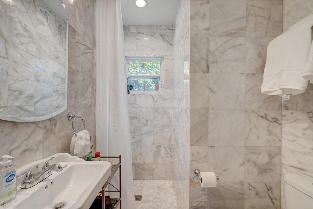 411 26th Street - Photo 28