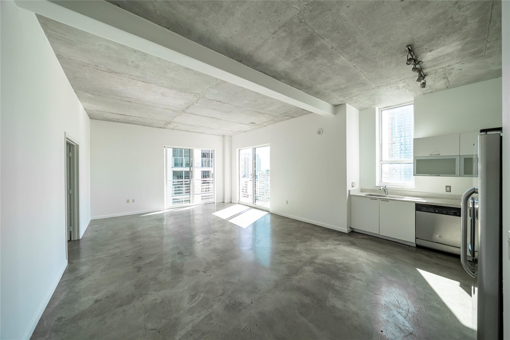234 Ne 3rd Street - Photo 3