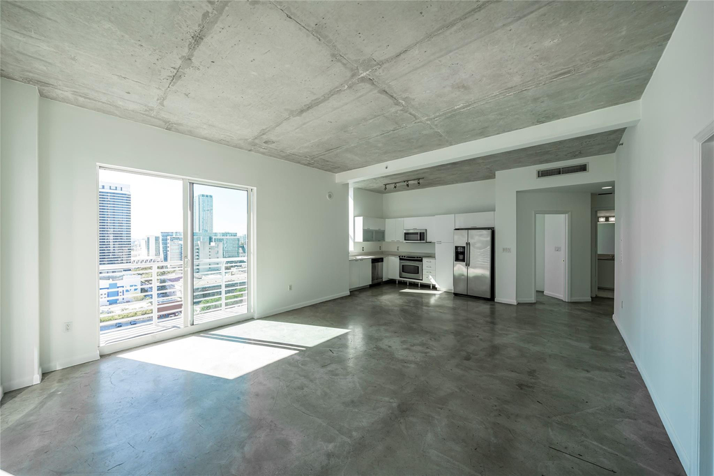 234 Ne 3rd Street - Photo 0