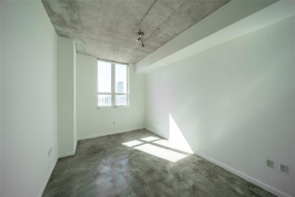 234 Ne 3rd Street - Photo 12