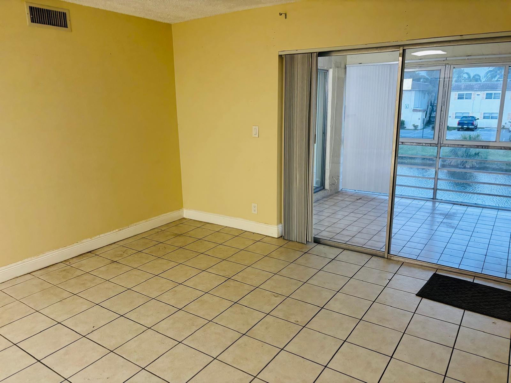 4240 Nw 21st Street - Photo 0
