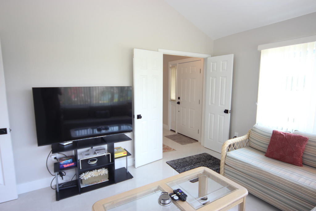 270 Bella Vista Court N - Photo 5