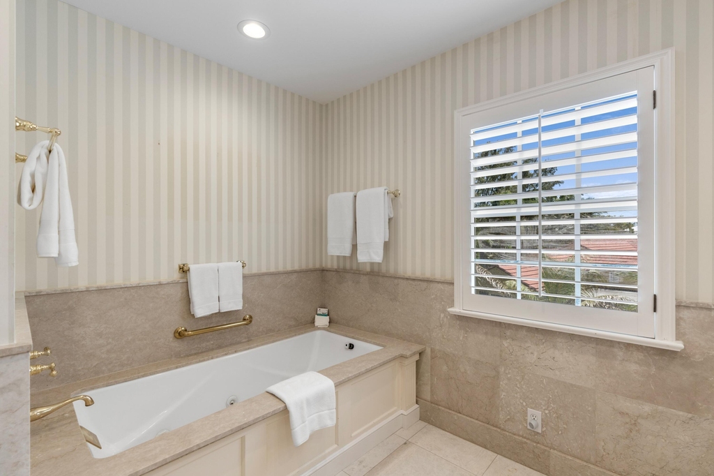 1554 N Ocean Way - Photo 14