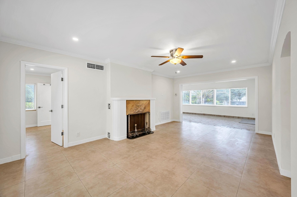 606 N Victoria Park Road N - Photo 11