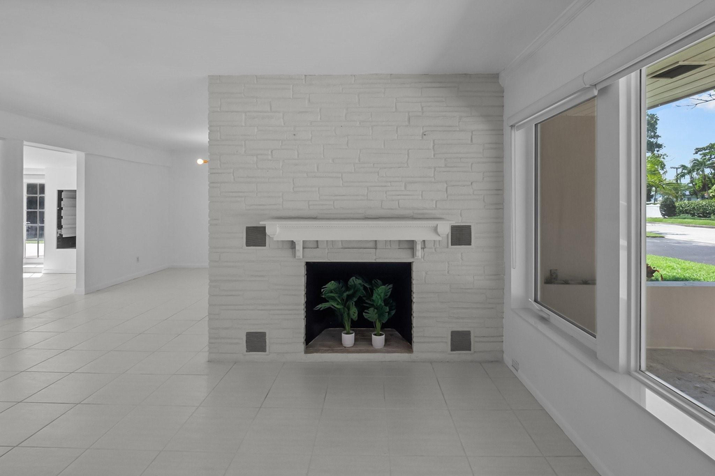 2608 Ne 12th Street - Photo 6