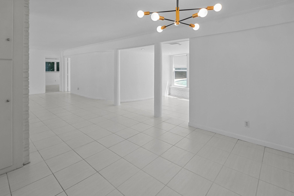 2608 Ne 12th Street - Photo 10