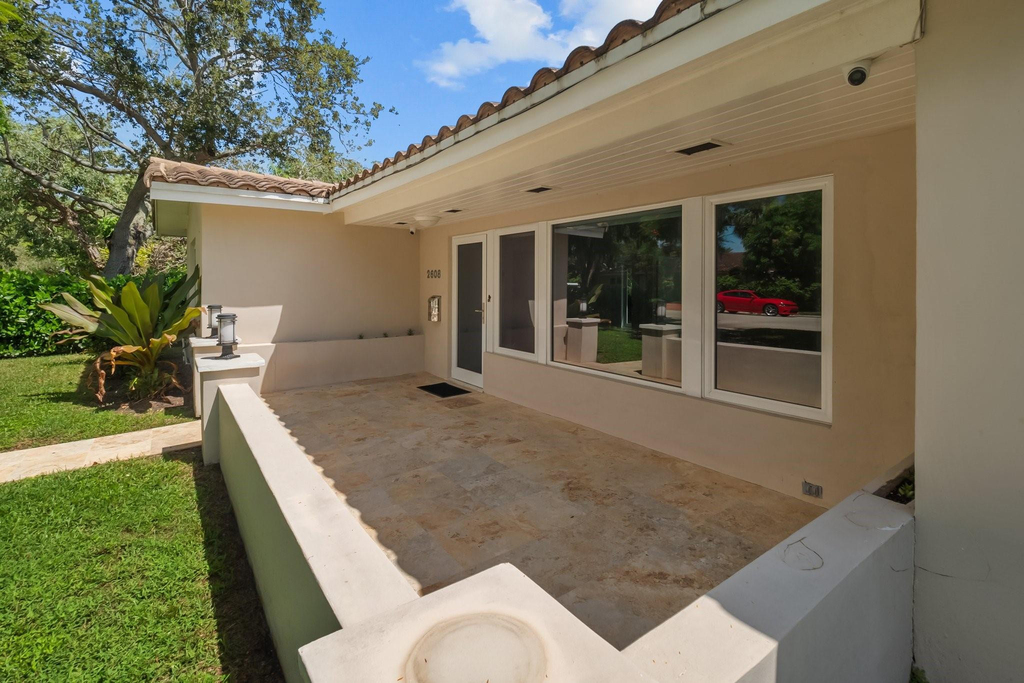 2608 Ne 12th Street - Photo 3