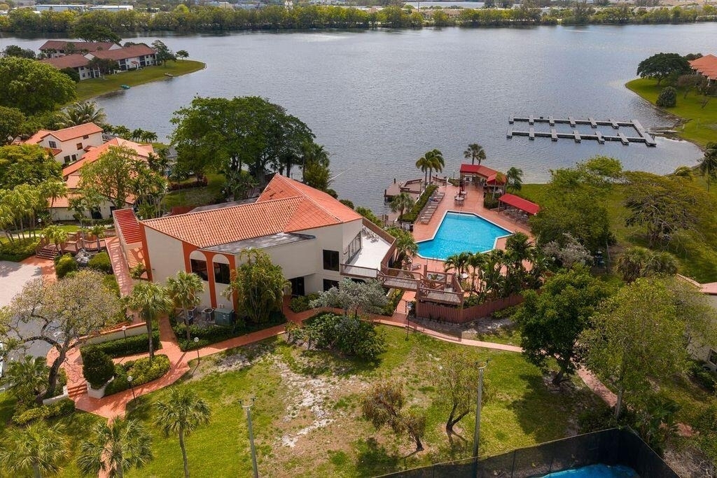 65 Centennial Court - Photo 39