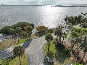 4220 Ne Indian River Dr. Drive - Photo 2
