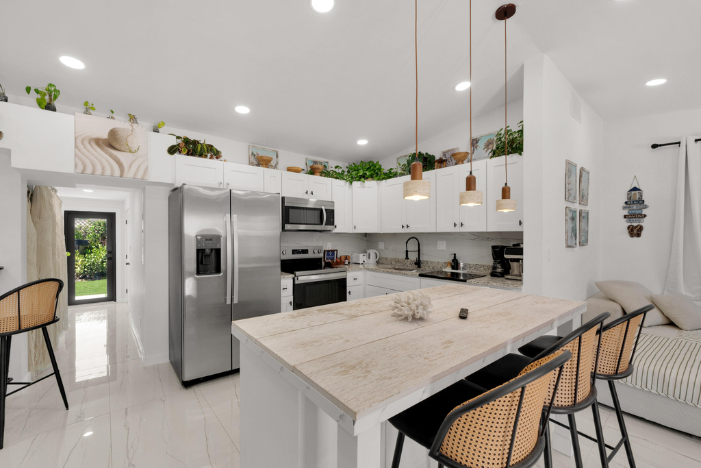 1433 Ne 53rd Court - Photo 2
