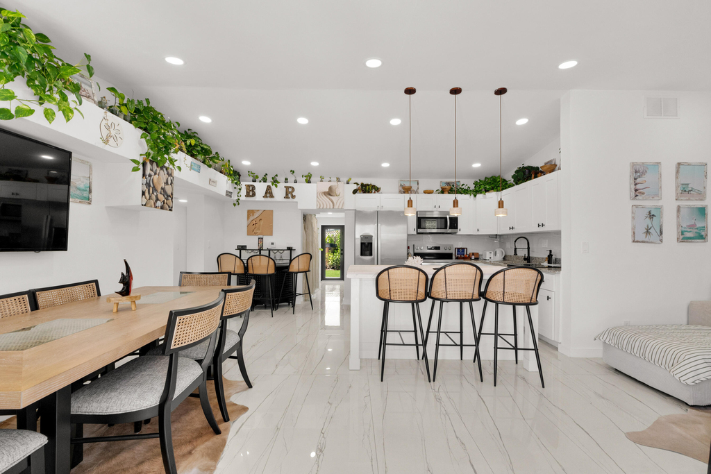 1433 Ne 53rd Court - Photo 1