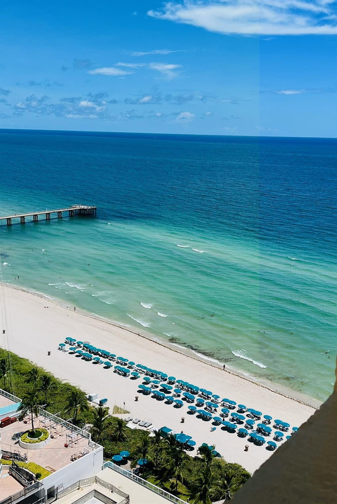 16275 Collins Avenue - Photo 23