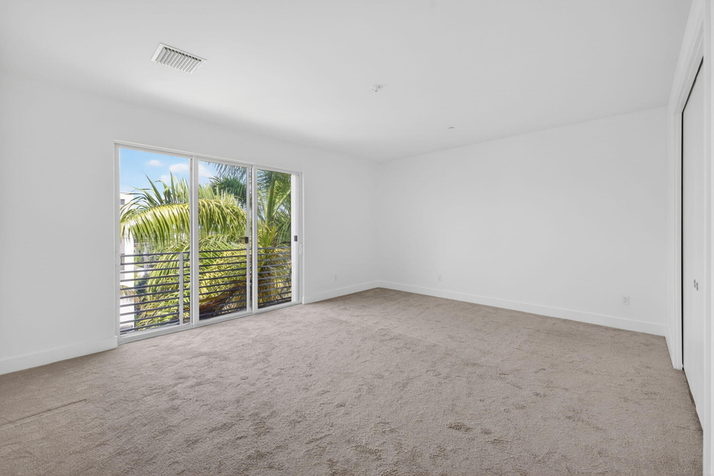 1044 Ne 18th Avenue - Photo 23
