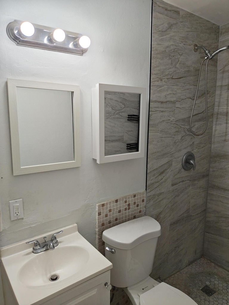 2318 Van Buren Street - Photo 8