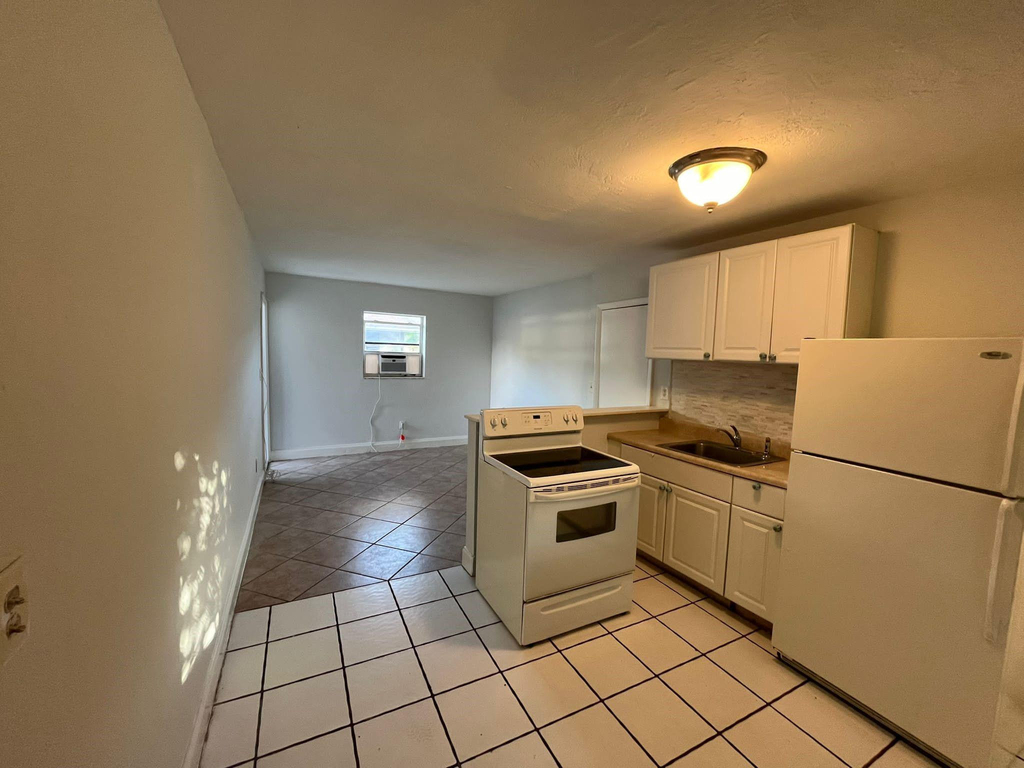 2318 Van Buren Street - Photo 6