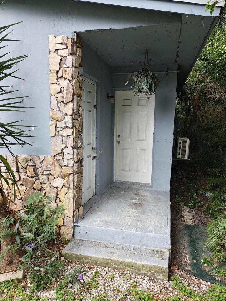 2318 Van Buren Street - Photo 7