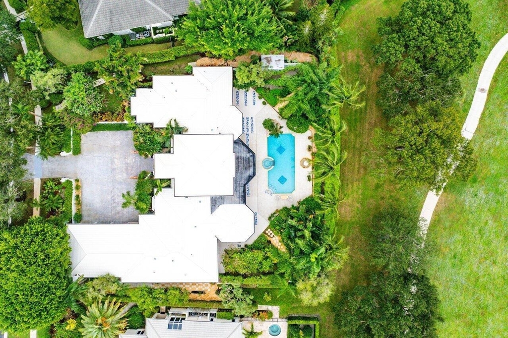 2540 Fairway Island Drive - Photo 40