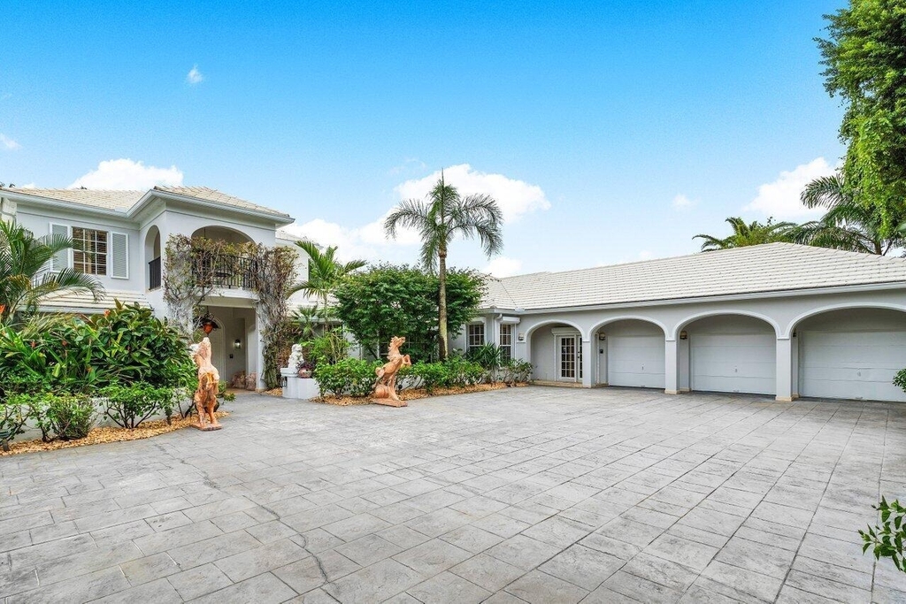 2540 Fairway Island Drive - Photo 4