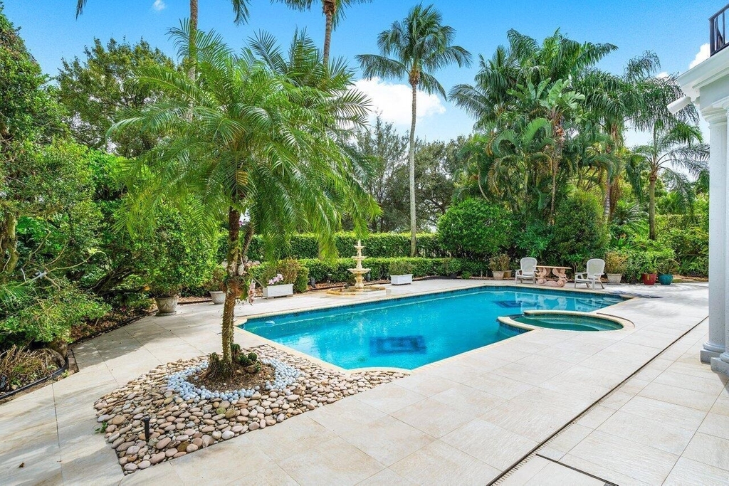 2540 Fairway Island Drive - Photo 33