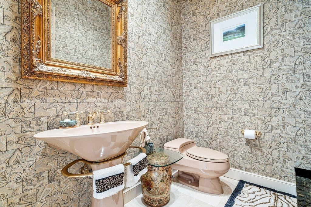 2540 Fairway Island Drive - Photo 30