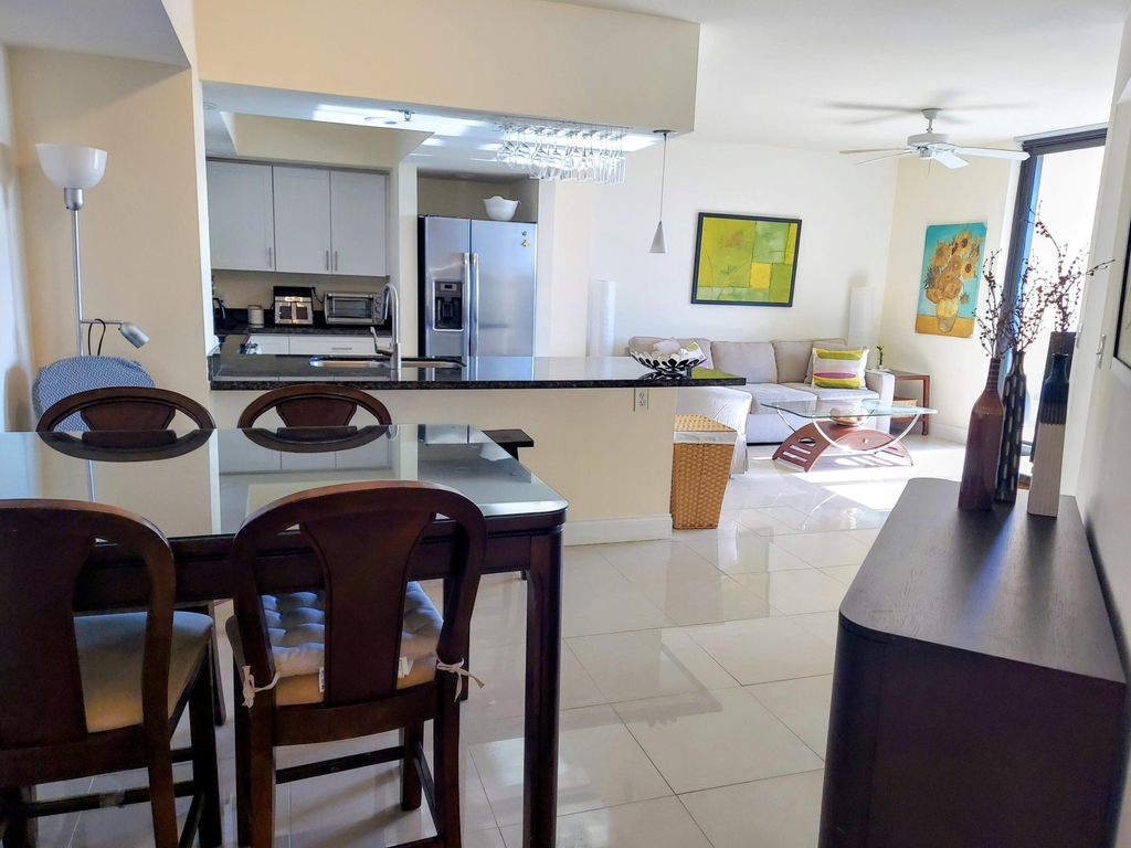 100 N Federal Highway - Photo 2