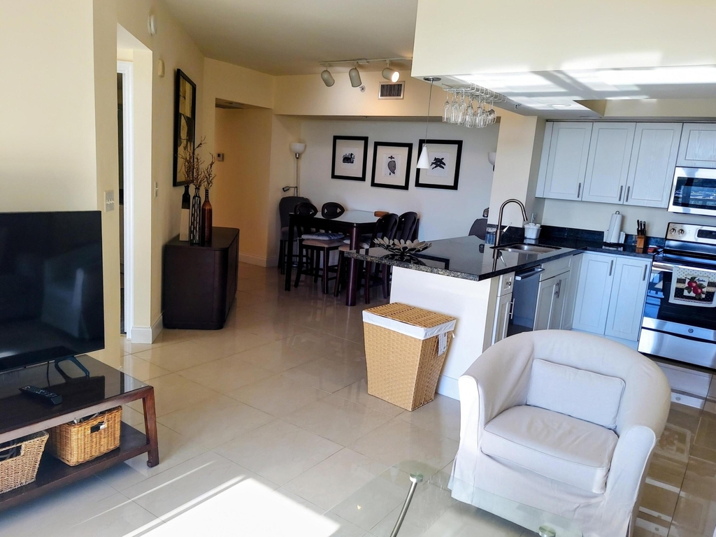 100 N Federal Highway - Photo 5