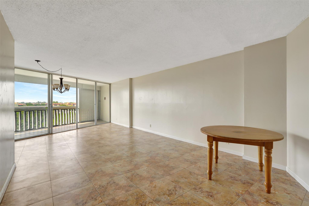 6921 Environ Boulevard - Photo 2