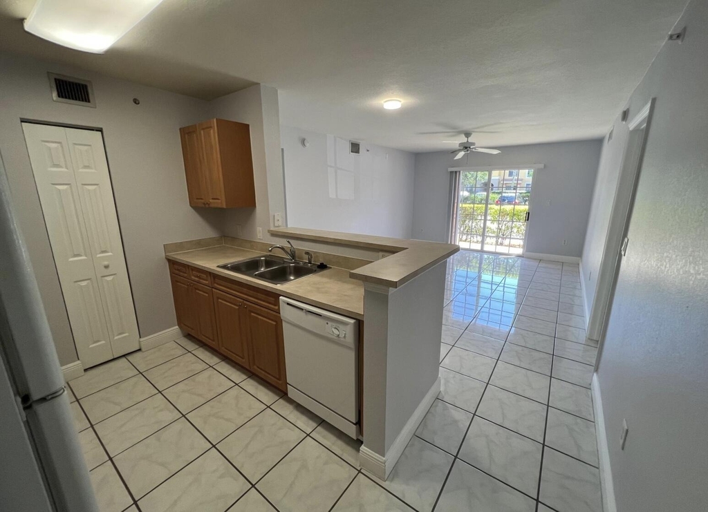 6769 Heritage Grande - Photo 2