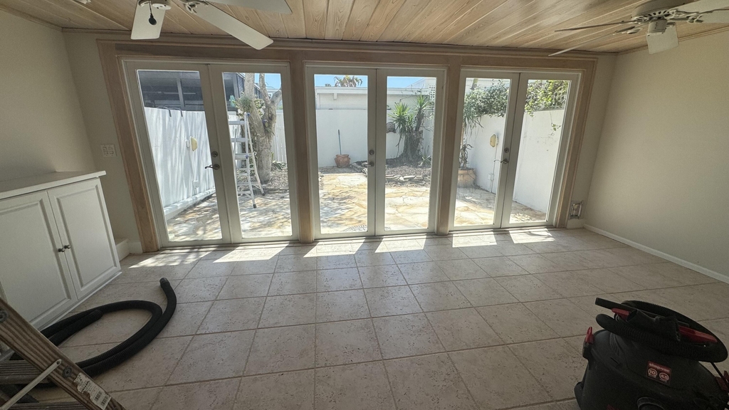 2704 Cardinal Drive - Photo 3