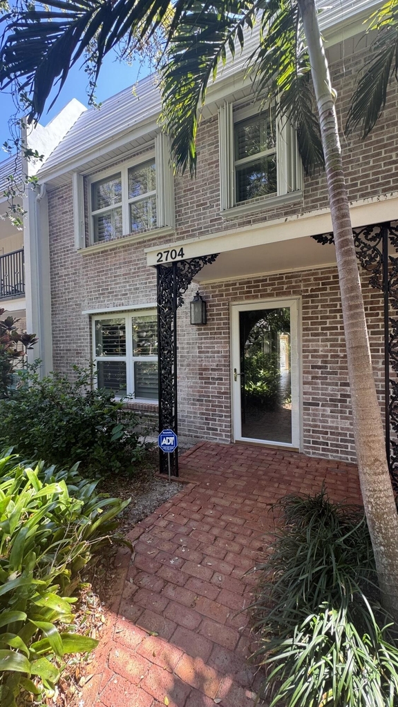2704 Cardinal Drive - Photo 0