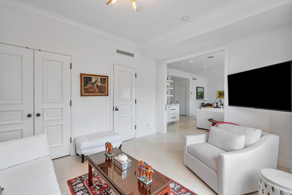 150 Bradley Place - Photo 6