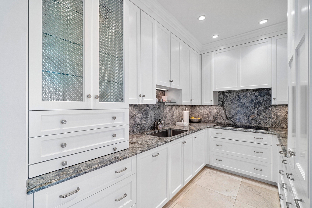 150 Bradley Place - Photo 4