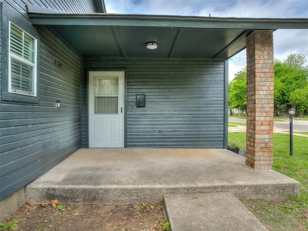 1608 Nw 7th Street - Photo 3