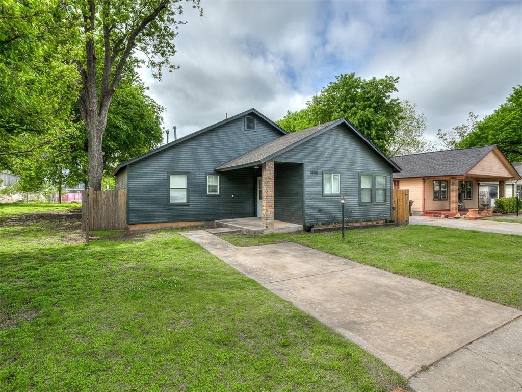 1608 Nw 7th Street - Photo 0